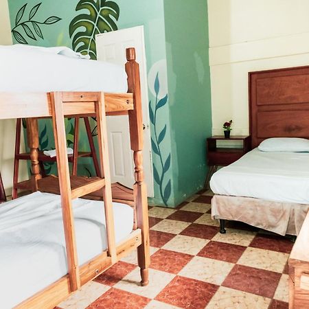Hostal Eden โมโยกัลปา ภายนอก รูปภาพ