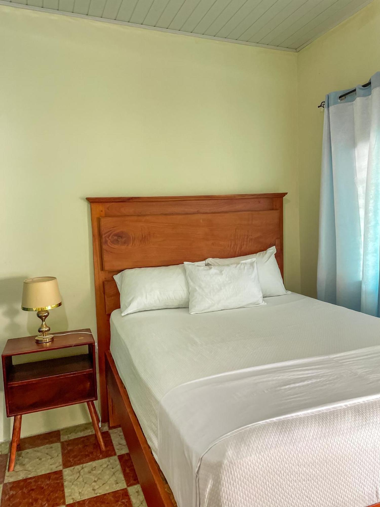Hostal Eden โมโยกัลปา ภายนอก รูปภาพ