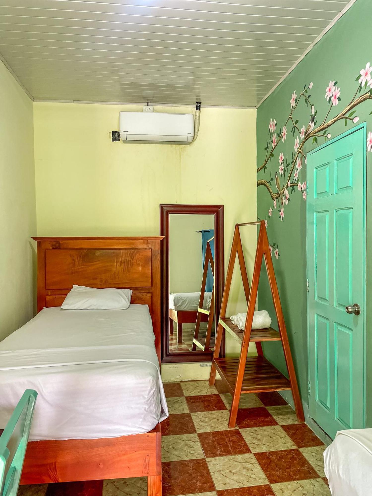 Hostal Eden โมโยกัลปา ภายนอก รูปภาพ
