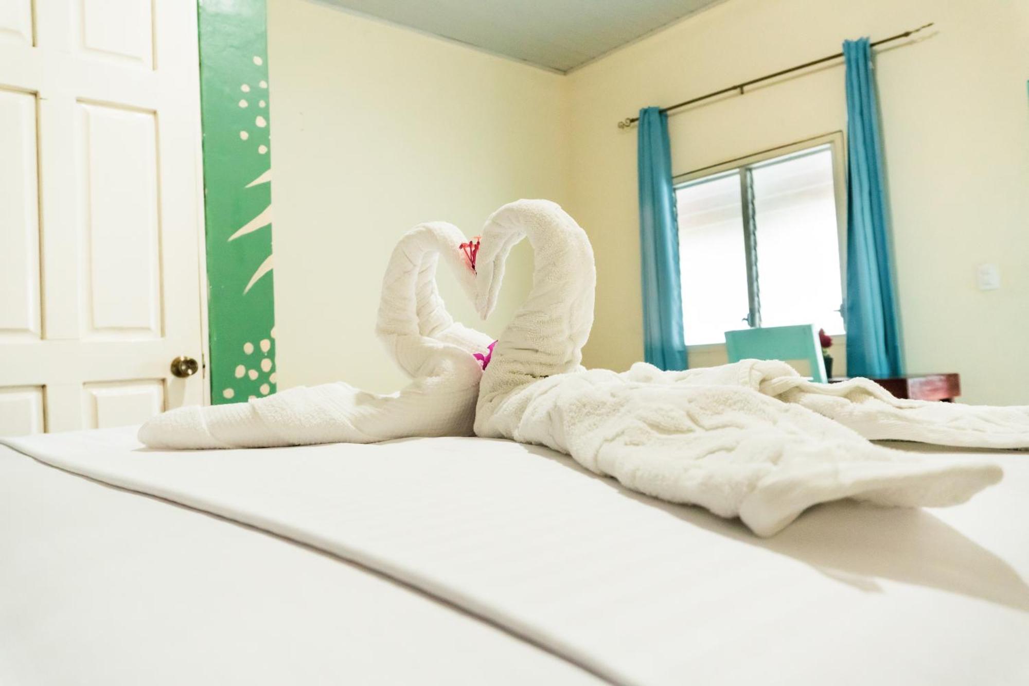 Hostal Eden โมโยกัลปา ภายนอก รูปภาพ