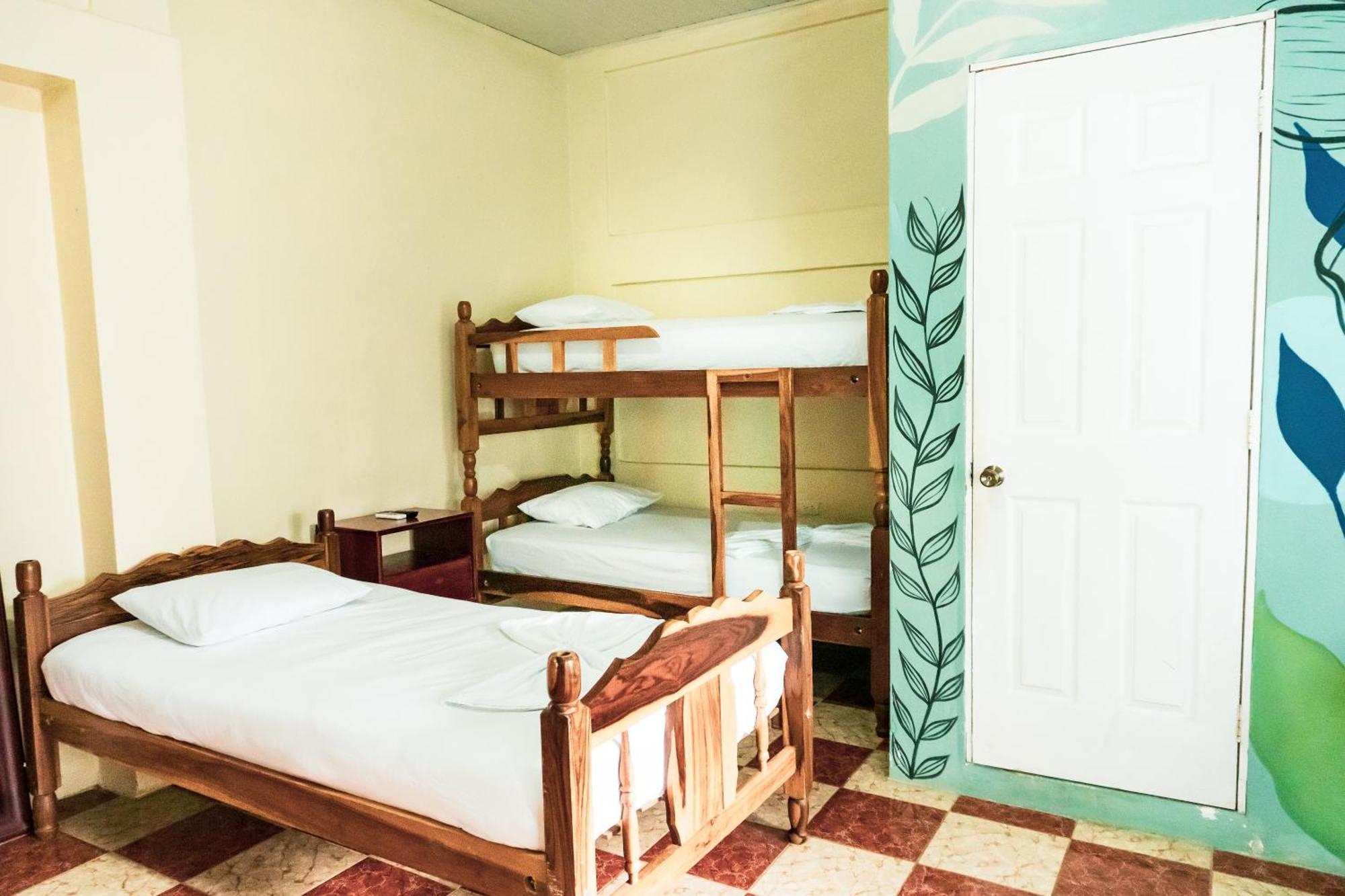 Hostal Eden โมโยกัลปา ภายนอก รูปภาพ