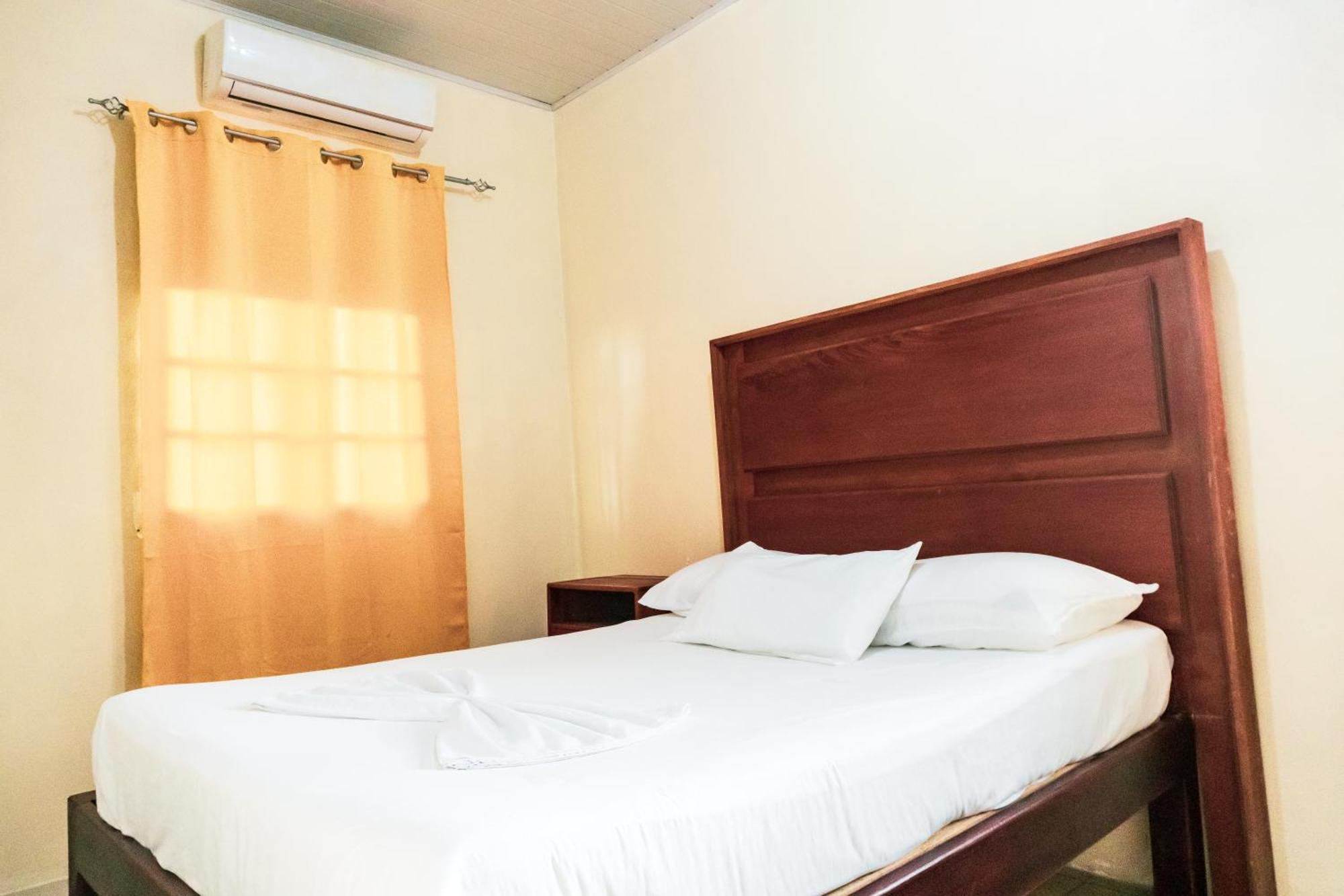 Hostal Eden โมโยกัลปา ภายนอก รูปภาพ
