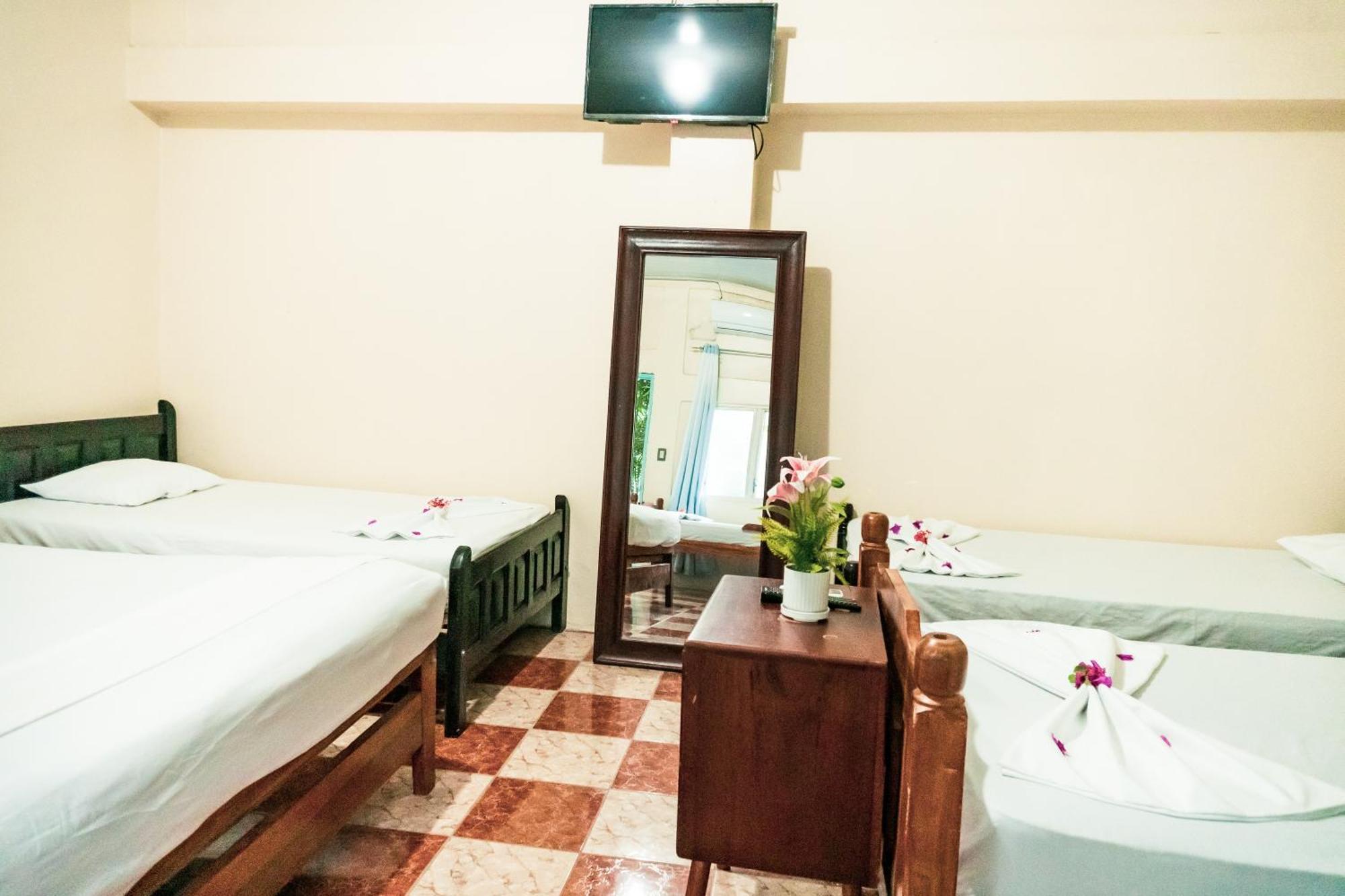 Hostal Eden โมโยกัลปา ภายนอก รูปภาพ